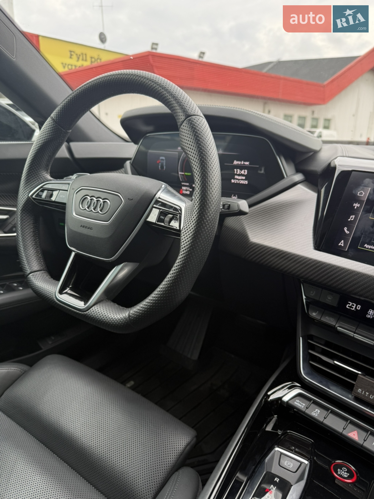 2021 Audi e-tron GT - мініатюра 6