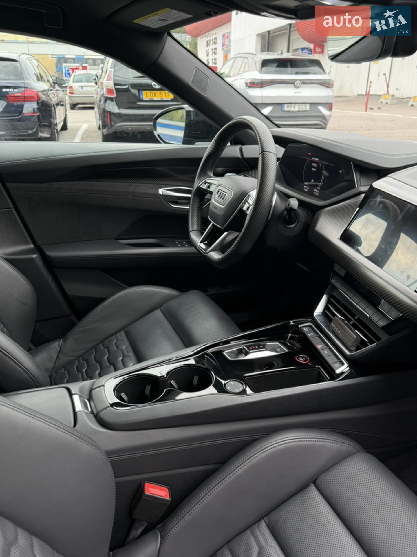 2021 Audi e-tron GT - мініатюра 11