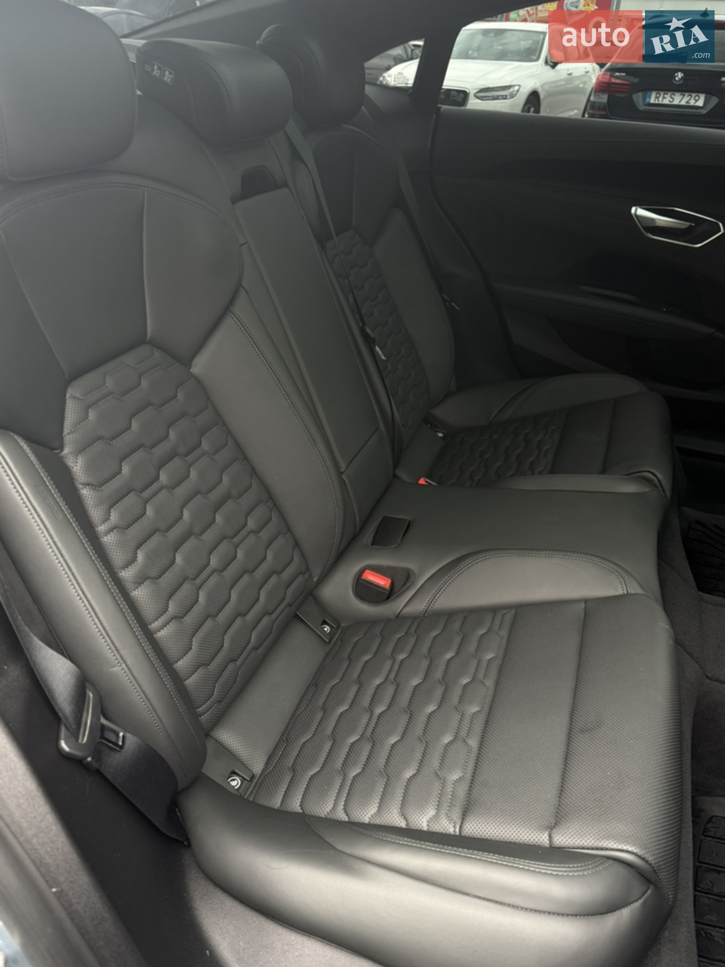 2021 Audi e-tron GT - мініатюра 16
