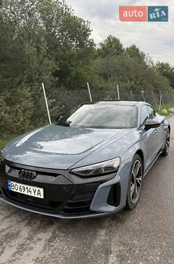 Ліфтбек Audi e-tron GT 2021 в 