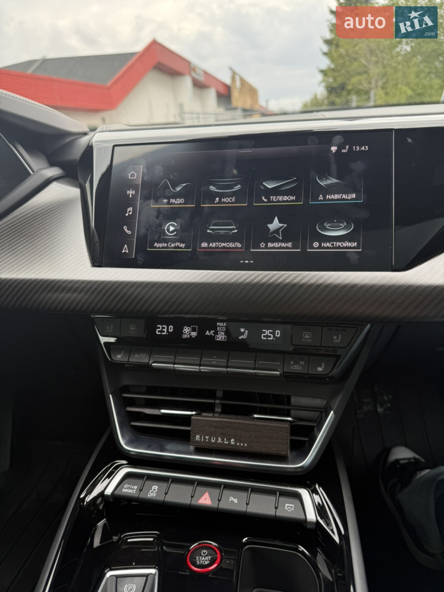 2021 Audi e-tron GT - мініатюра 38