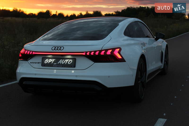 Ліфтбек Audi e-tron GT 2021 в Києві