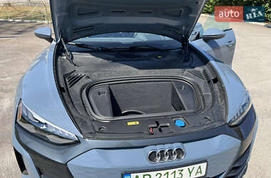 Лифтбек Audi e-tron GT 2022 в 