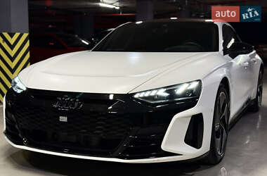 Лифтбек Audi e-tron GT 2022 в 