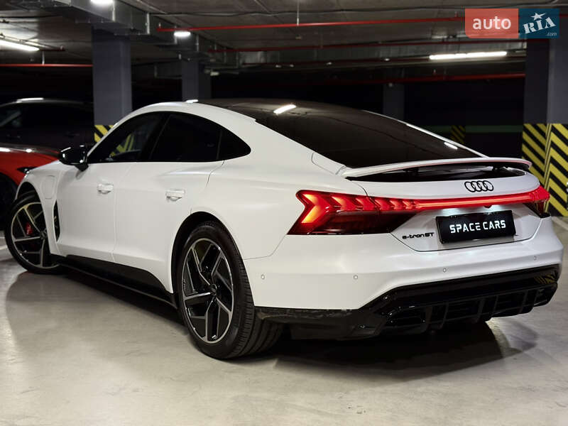 Ліфтбек Audi e-tron GT 2022 в Києві