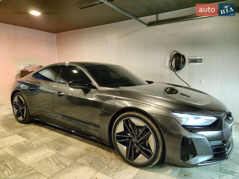 Audi e-tron GT 2023