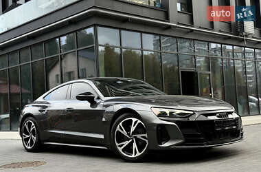Лифтбек Audi e-tron GT 2022 в 