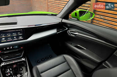 Ліфтбек Audi e-tron GT 2022 в 
