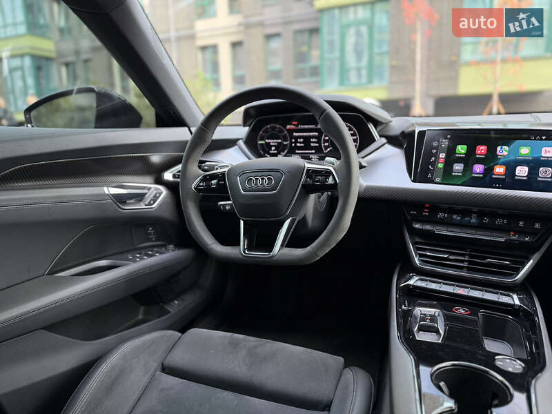 Лифтбек Audi e-tron GT 2021 в Киеве фото 30 Лифтбек Audi e-tron GT 2021 в Киеве