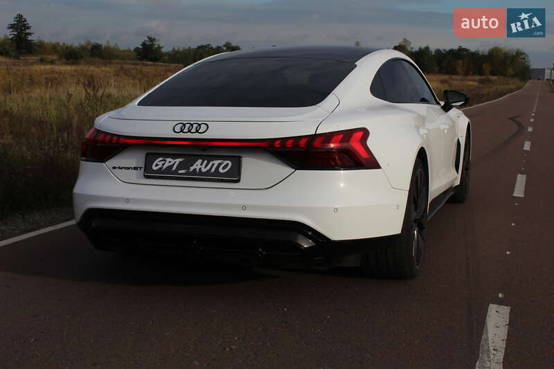 Лифтбек Audi e-tron GT 2021 в Киеве