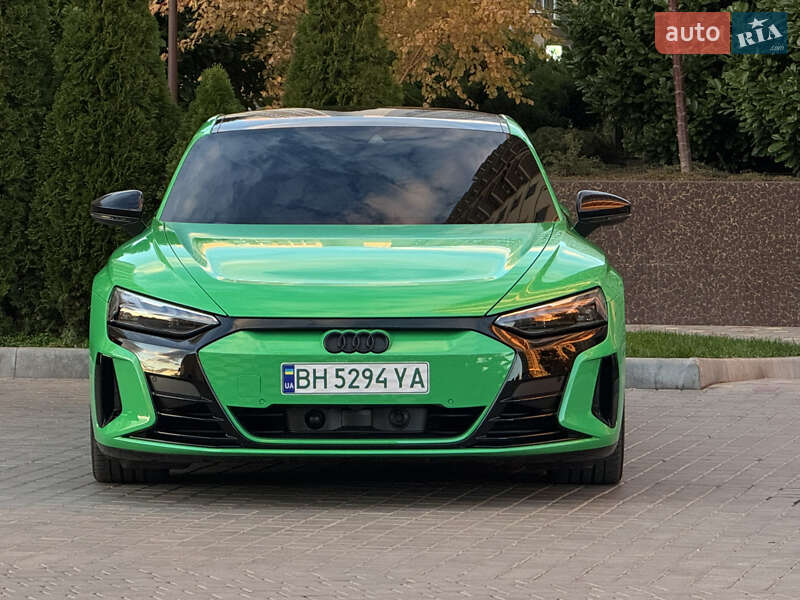 Ліфтбек Audi e-tron GT 2023 в Одесі фото 13 Ліфтбек Audi e-tron GT 2023 в Одесі