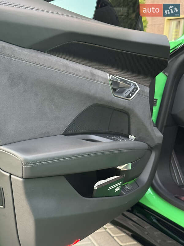 Ліфтбек Audi e-tron GT 2023 в Одесі фото 36 Ліфтбек Audi e-tron GT 2023 в Одесі