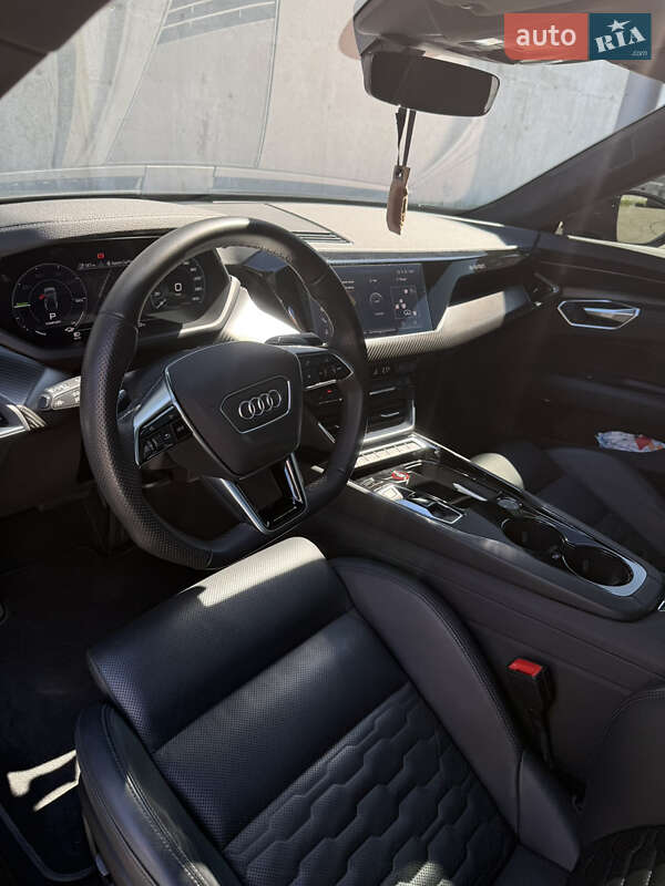 Ліфтбек Audi e-tron GT 2022 в Києві фото 14 Ліфтбек Audi e-tron GT 2022 в Києві