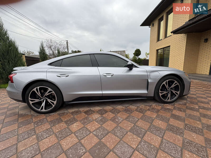 Ліфтбек Audi e-tron GT 2021 в Звенигородці фото 17 Ліфтбек Audi e-tron GT 2021 в Звенигородці