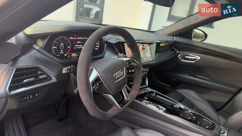 Ліфтбек Audi e-tron GT 2022 в Луцьку фото 12 Ліфтбек Audi e-tron GT 2022 в Луцьку