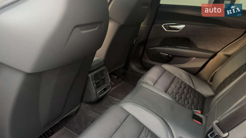 Ліфтбек Audi e-tron GT 2022 в Луцьку фото 17 Ліфтбек Audi e-tron GT 2022 в Луцьку