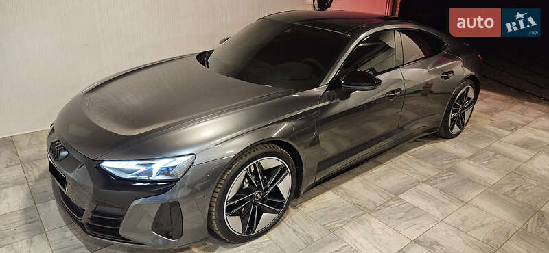 Лифтбек Audi e-tron GT 2023 в Харькове