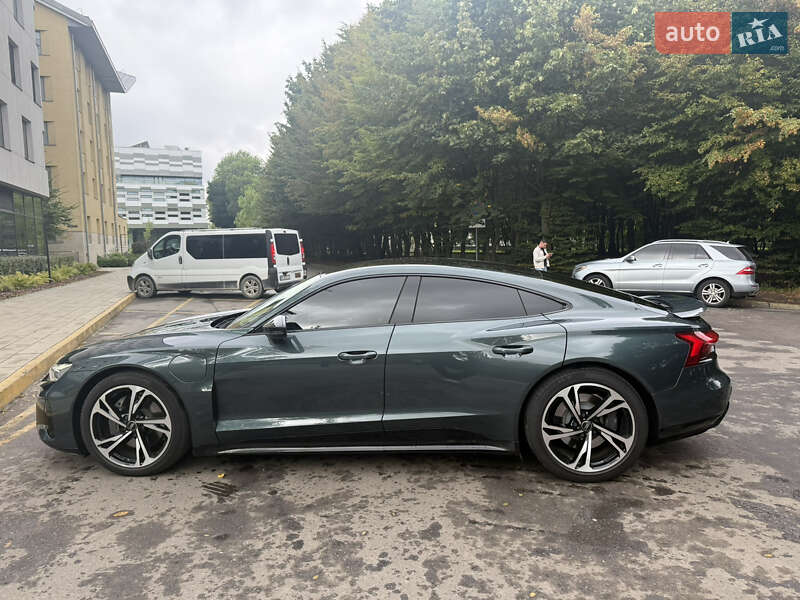 Лифтбек Audi e-tron GT 2022 в Львове