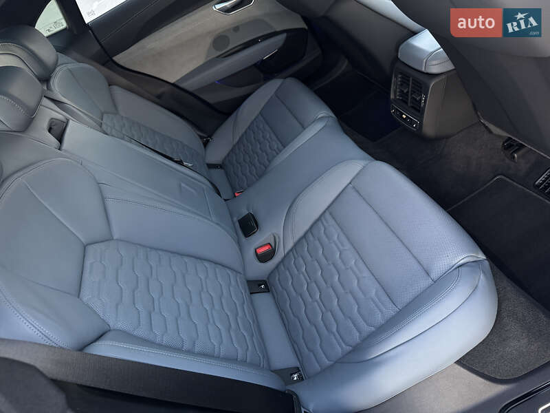 Лифтбек Audi e-tron GT 2021 в Виннице фото 46 Лифтбек Audi e-tron GT 2021 в Виннице