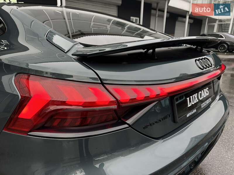 Лифтбек Audi e-tron GT 2022 в Киеве фото 33 Лифтбек Audi e-tron GT 2022 в Киеве