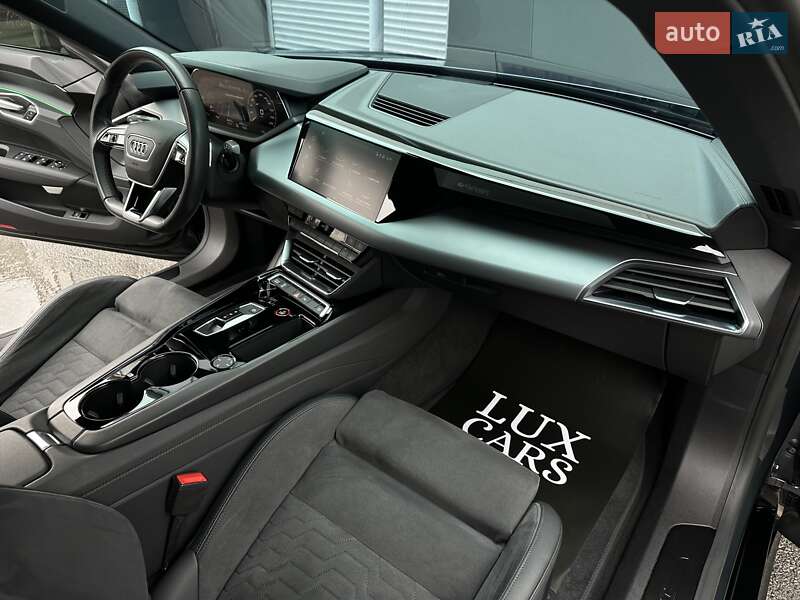 Лифтбек Audi e-tron GT 2022 в Киеве фото 52 Лифтбек Audi e-tron GT 2022 в Киеве