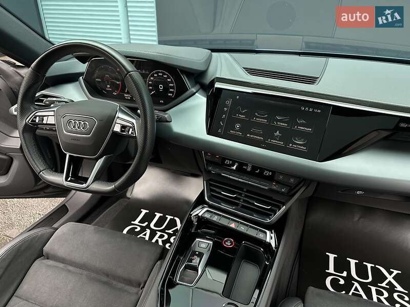 Лифтбек Audi e-tron GT 2022 в Киеве фото 57 Лифтбек Audi e-tron GT 2022 в Киеве