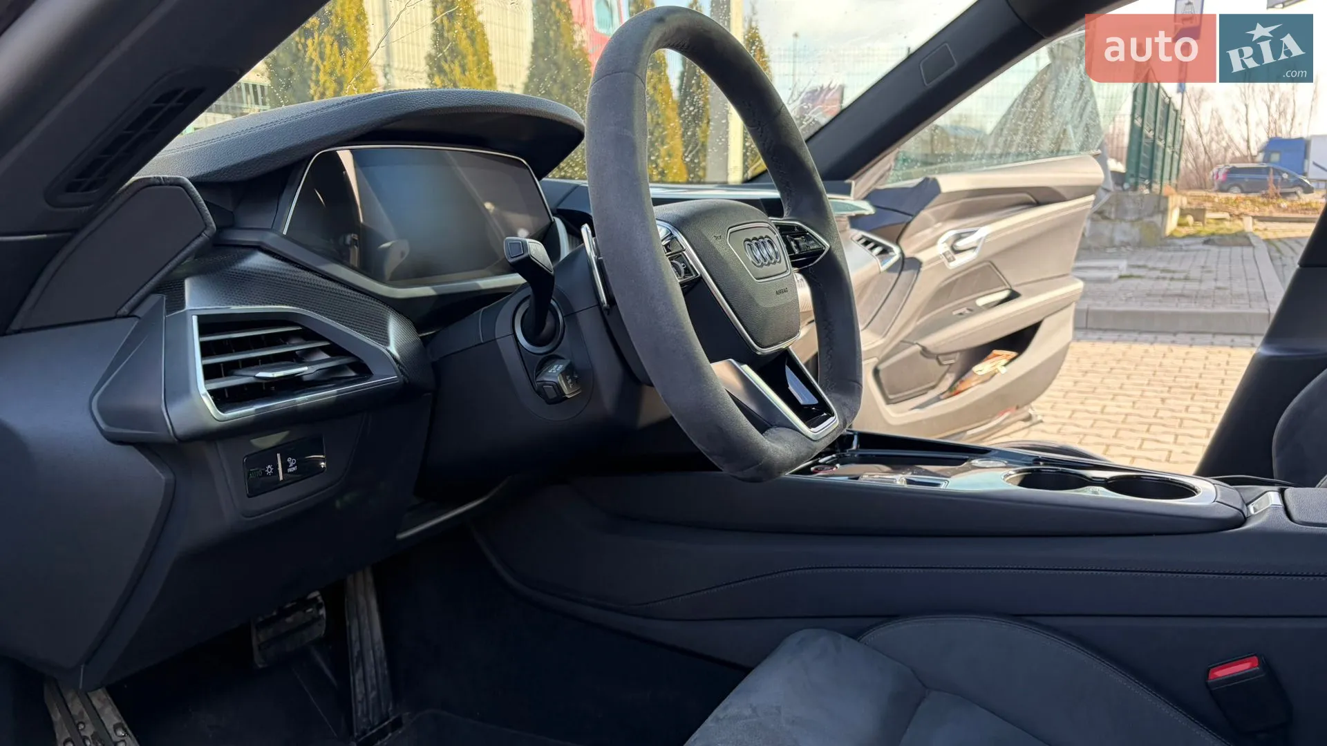 2021 Audi e-tron GT - мініатюра 6