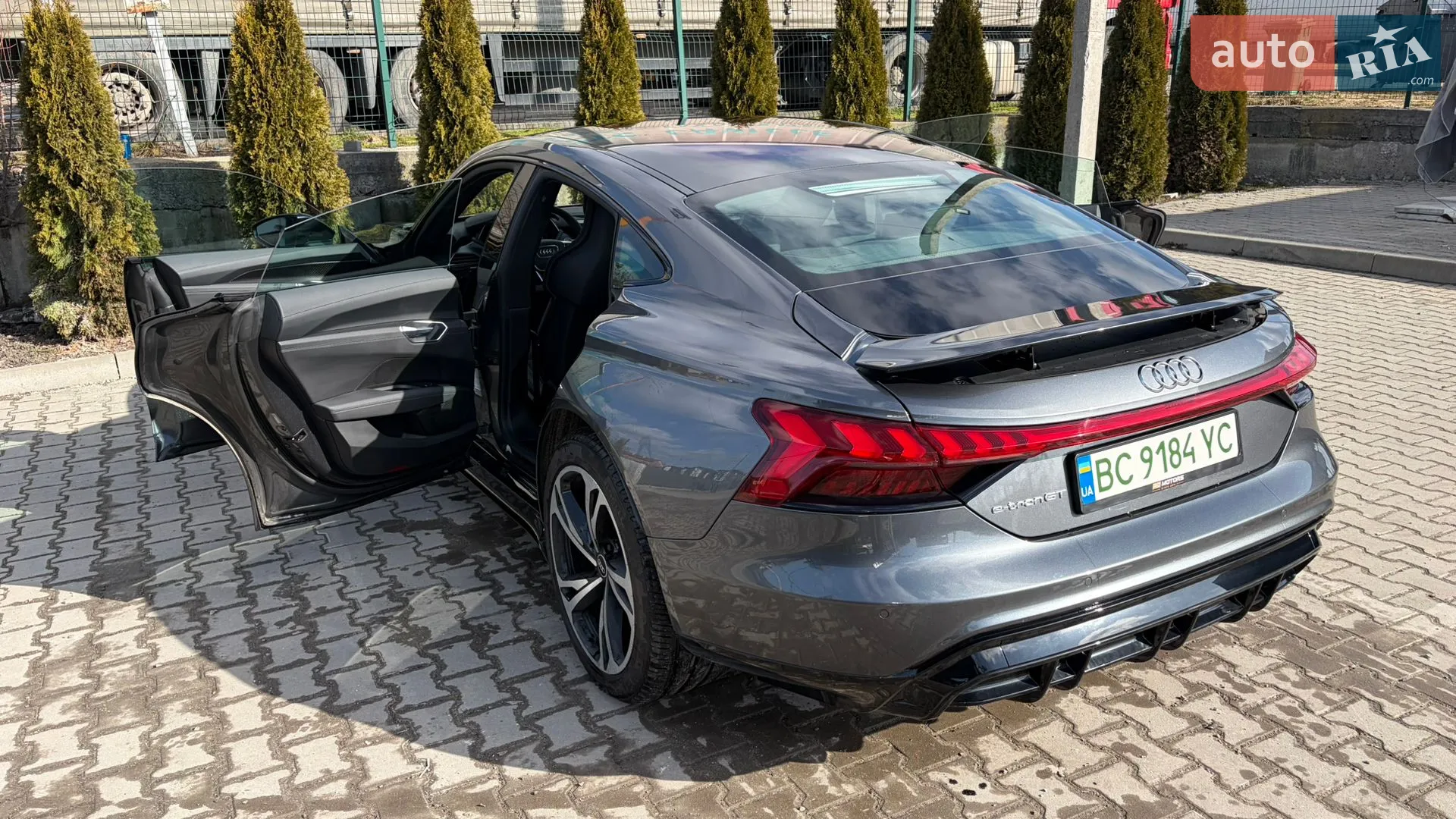 2021 Audi e-tron GT - мініатюра 14