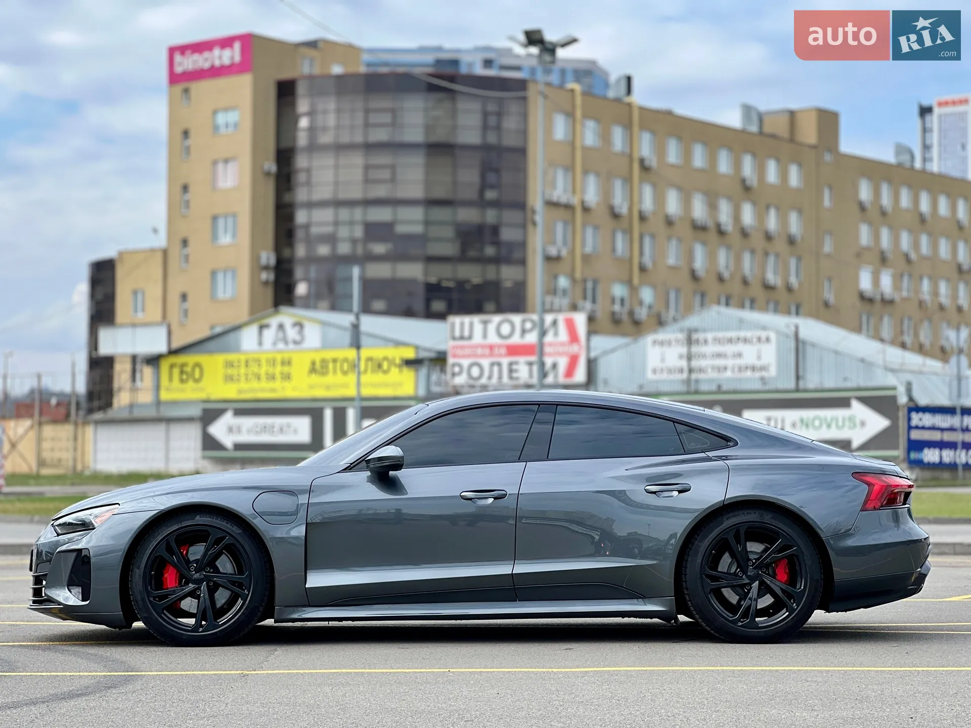 2022 Audi e-tron GT - мініатюра 7