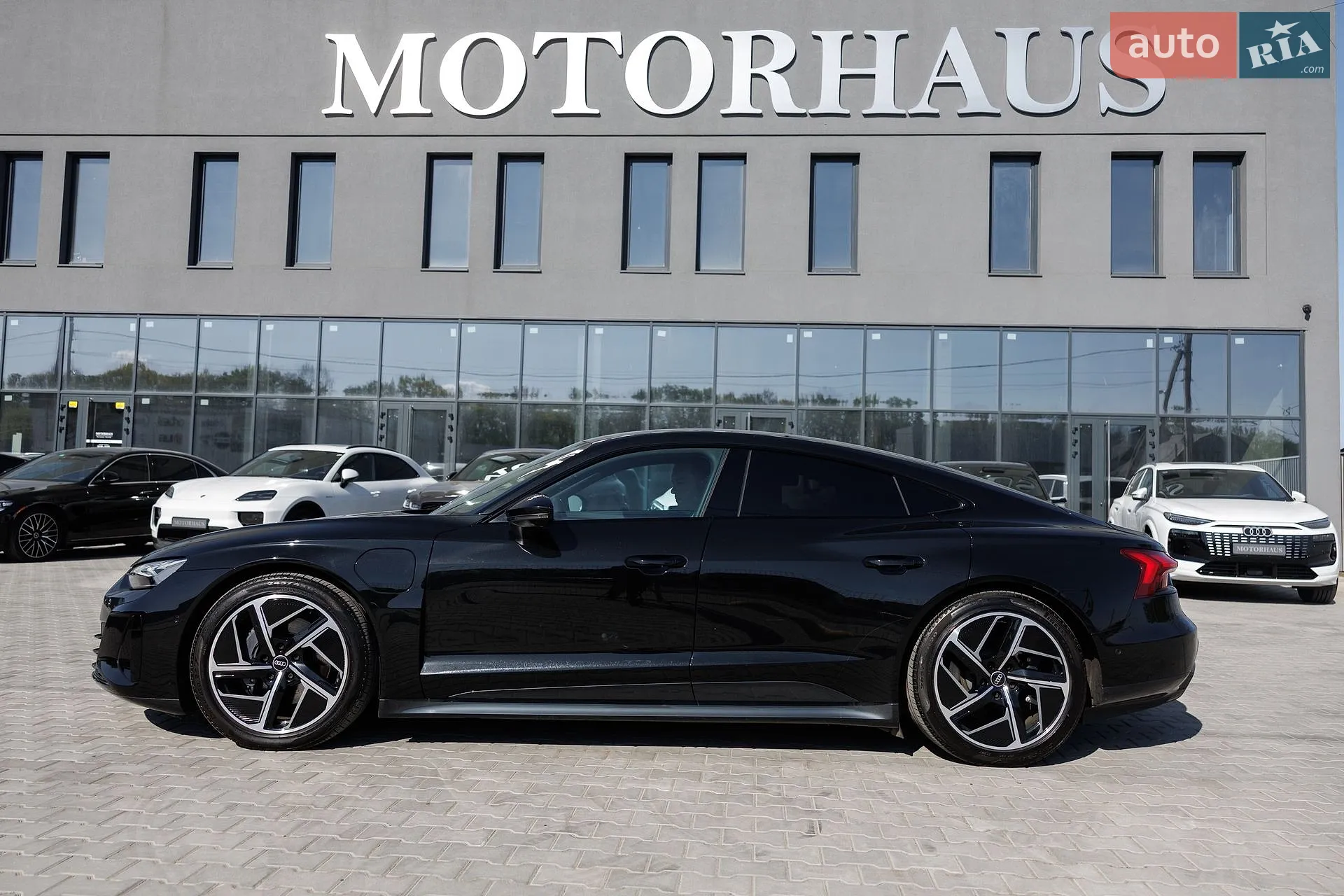 2022 Audi e-tron GT - мініатюра 8