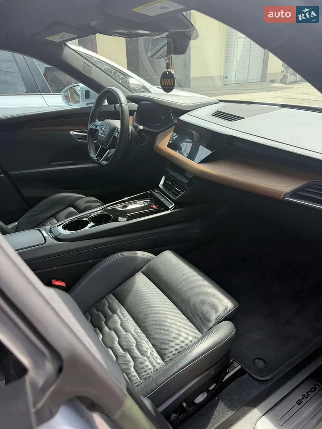 2022 Audi e-tron GT - мініатюра 10