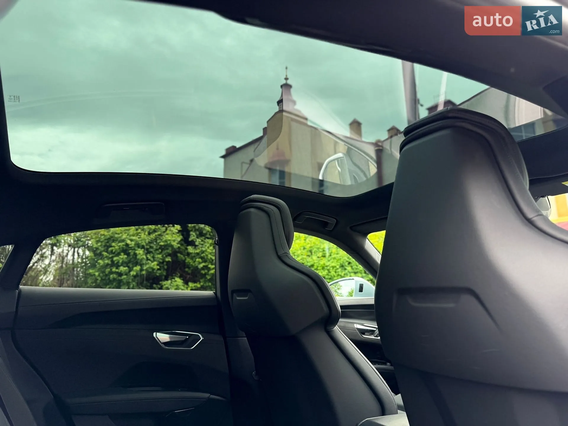 2021 Audi e-tron GT - мініатюра 32