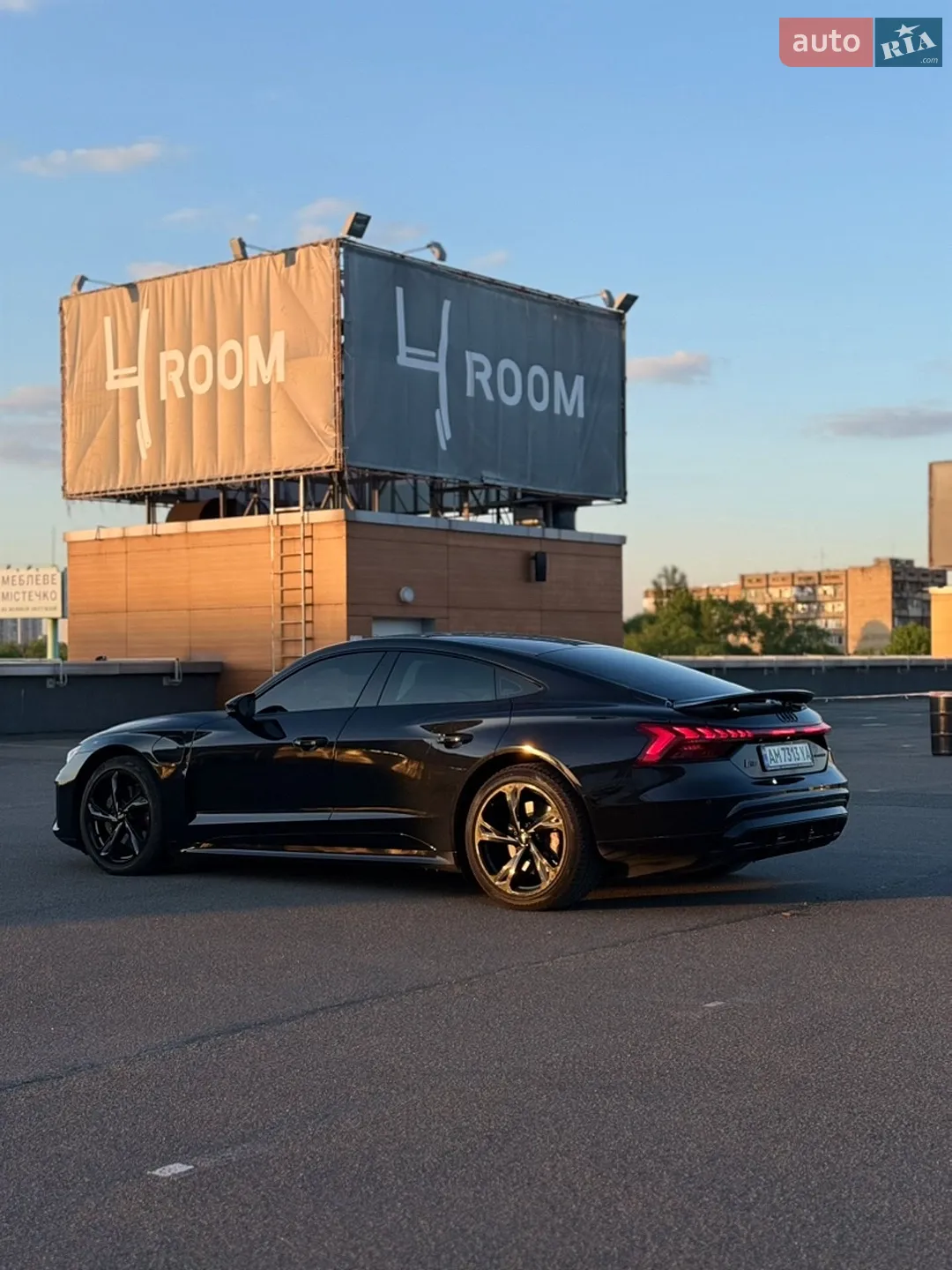 2021 Audi e-tron GT - мініатюра 15
