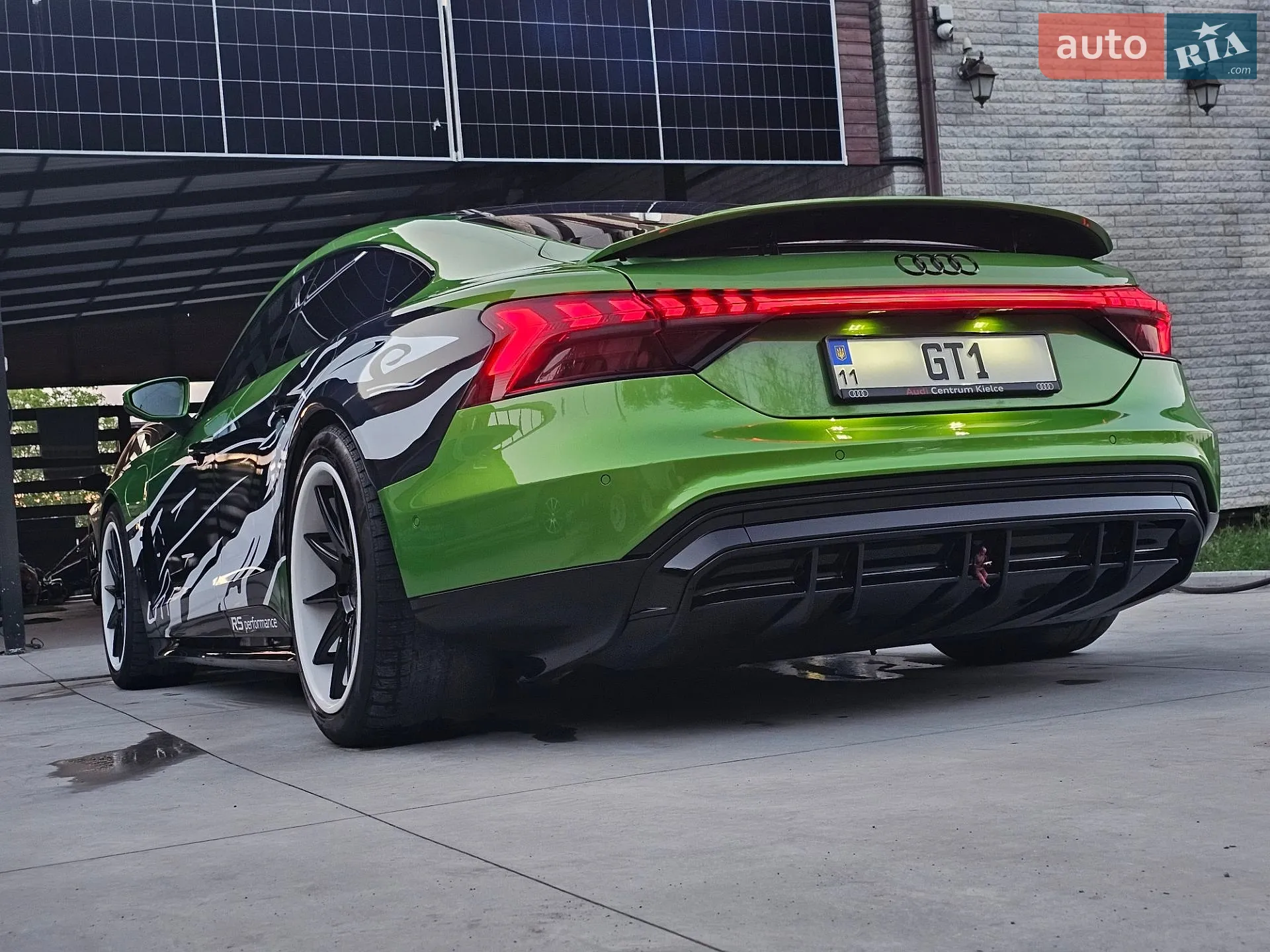 2022 Audi e-tron GT - мініатюра 5