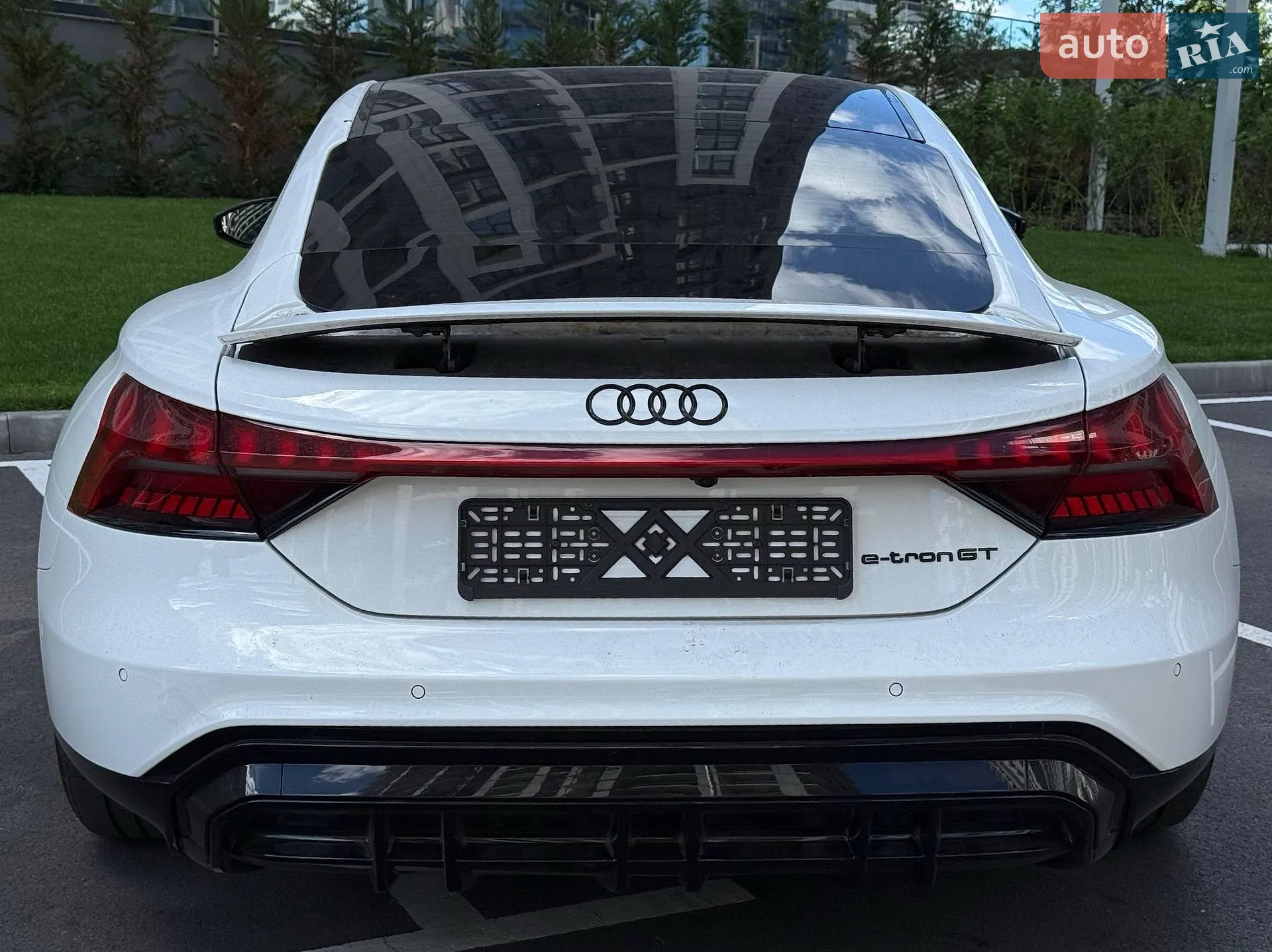 2022 Audi e-tron GT - мініатюра 7