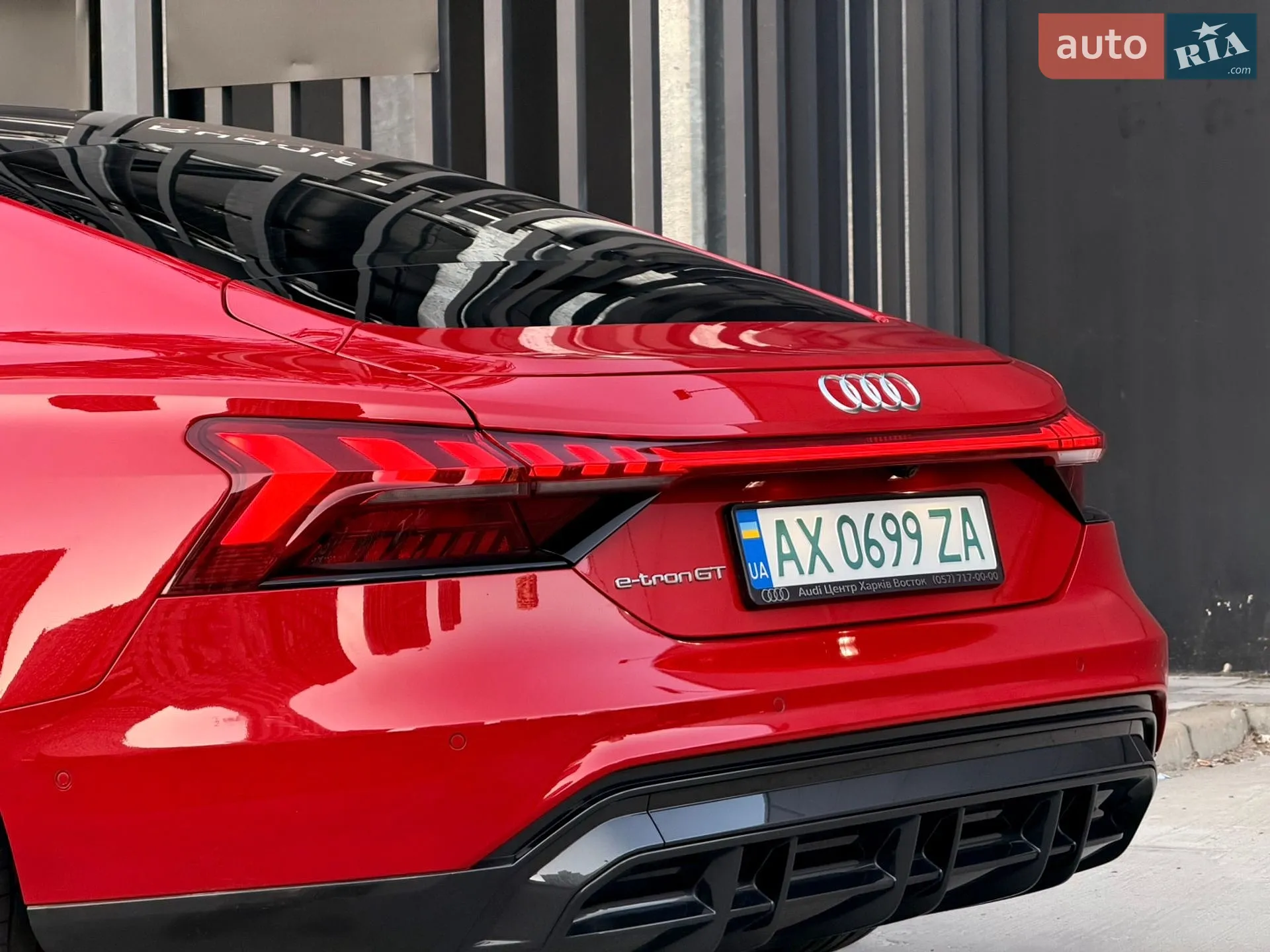 2021 Audi e-tron GT - мініатюра 17