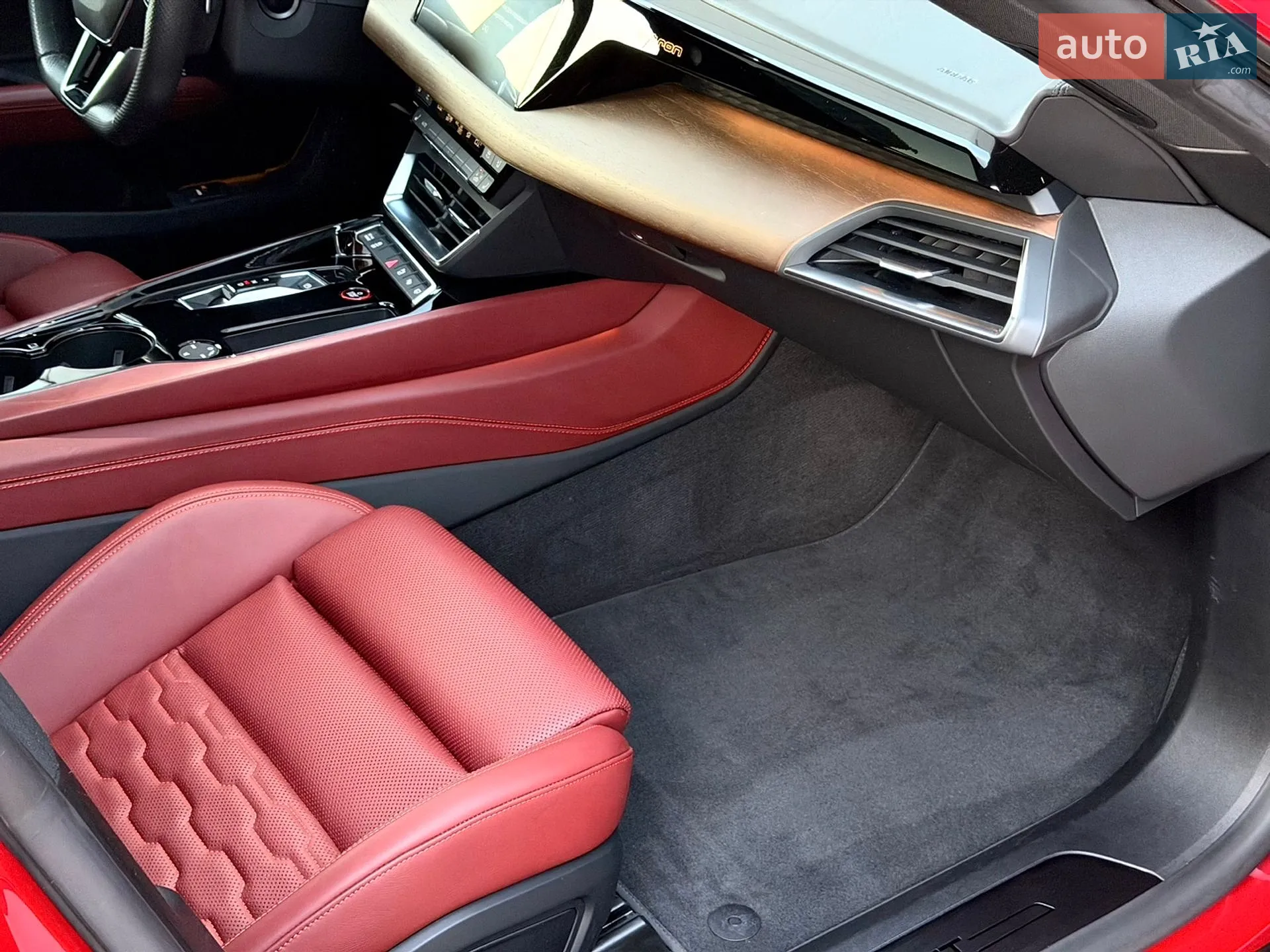 2021 Audi e-tron GT - мініатюра 43