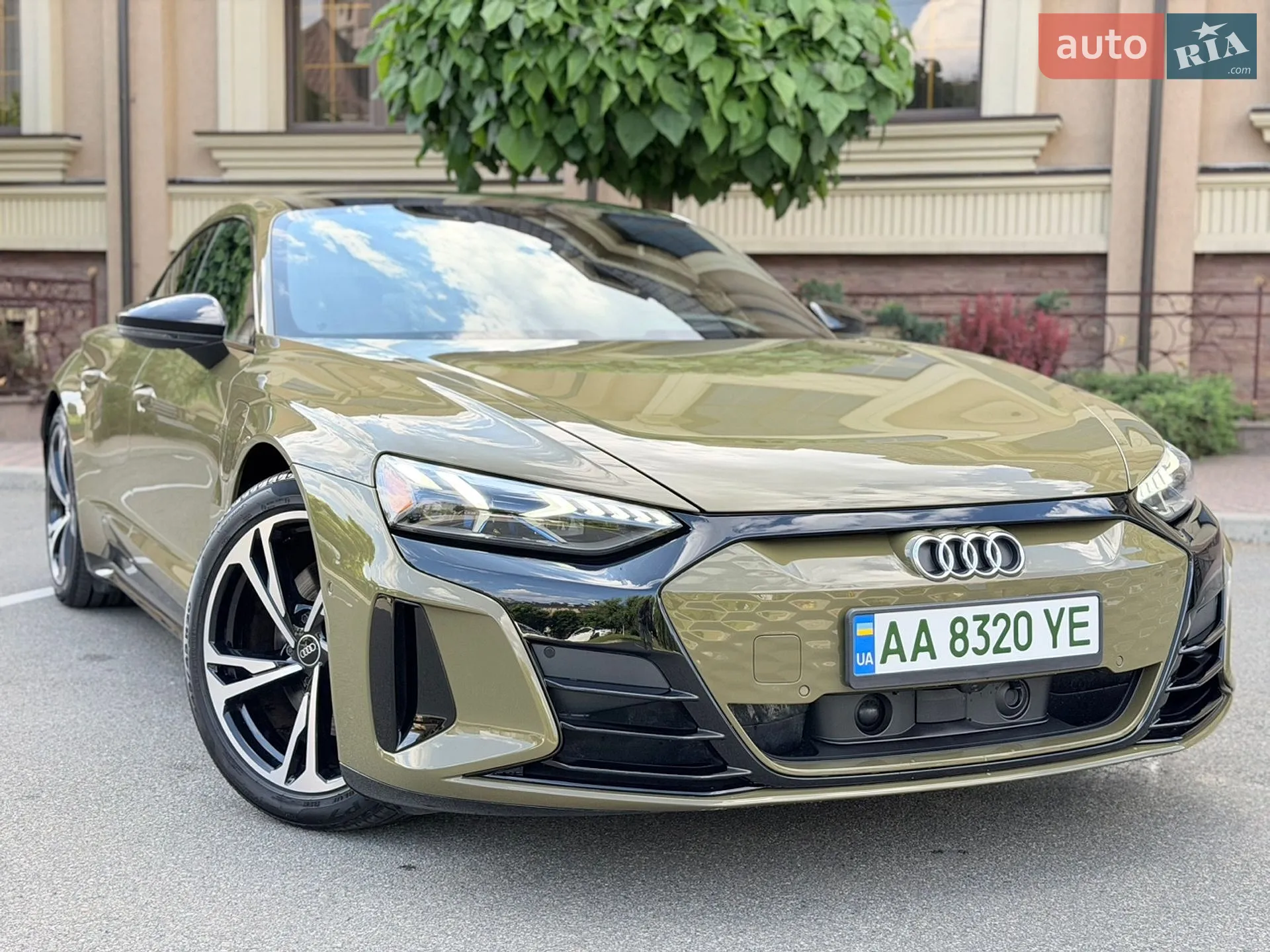 2022 Audi e-tron GT - мініатюра 6