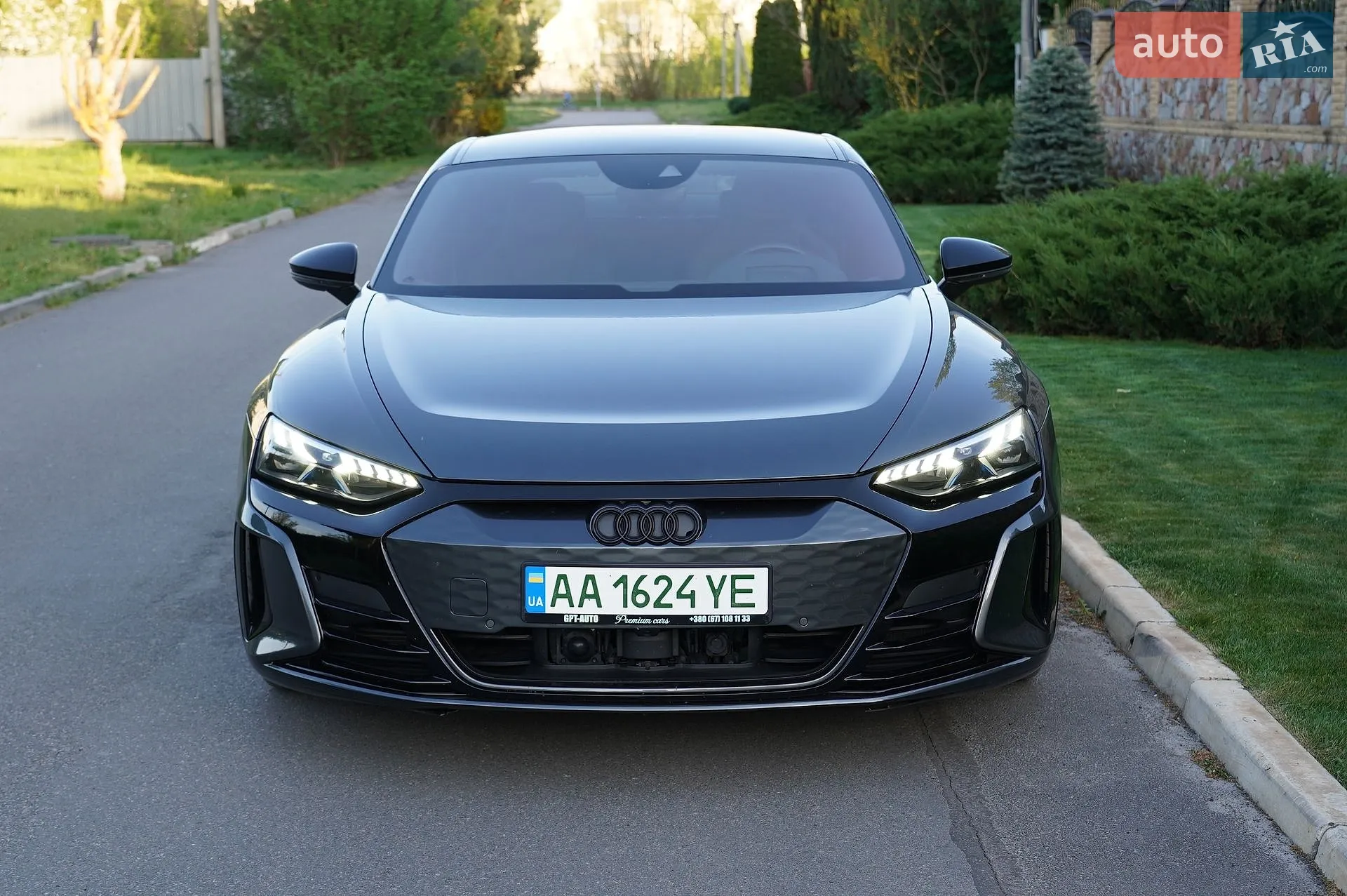 2022 Audi e-tron GT - мініатюра 24