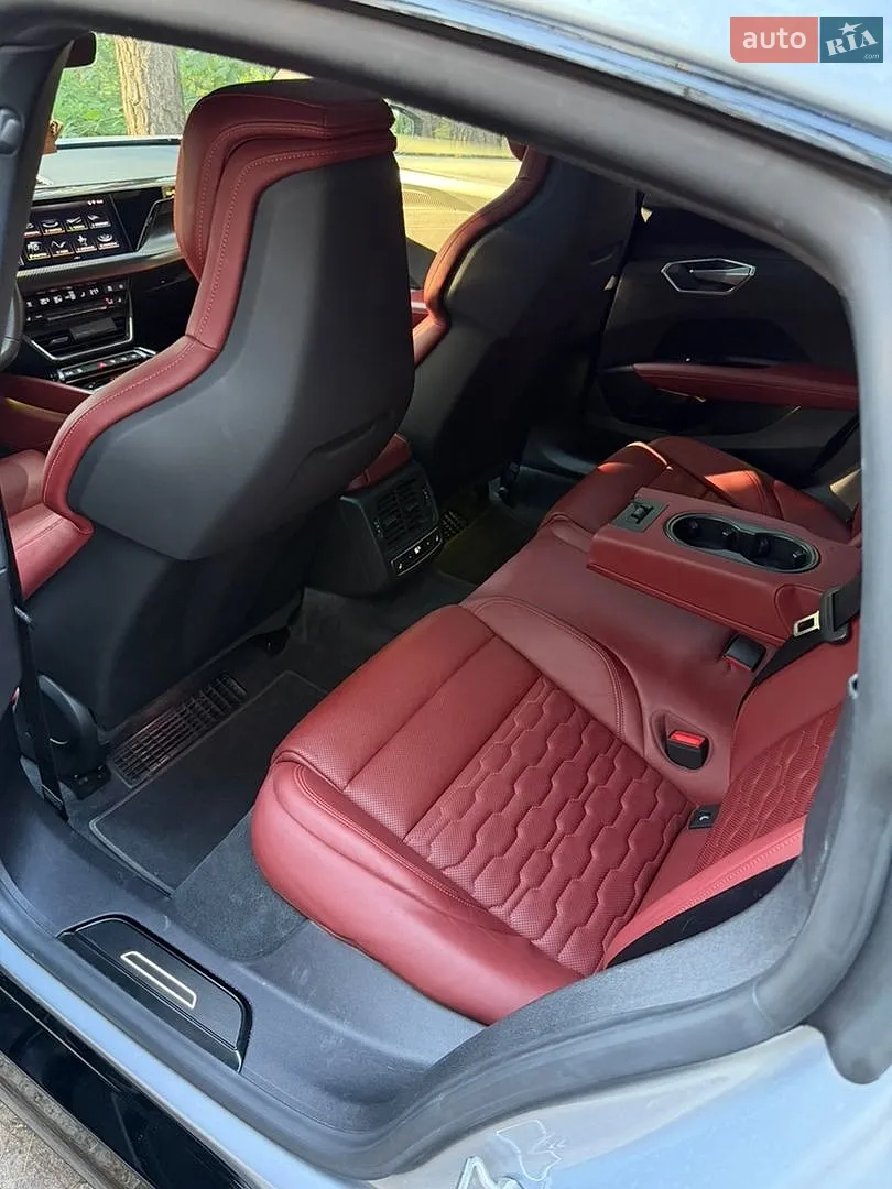 2021 Audi e-tron GT - мініатюра 15