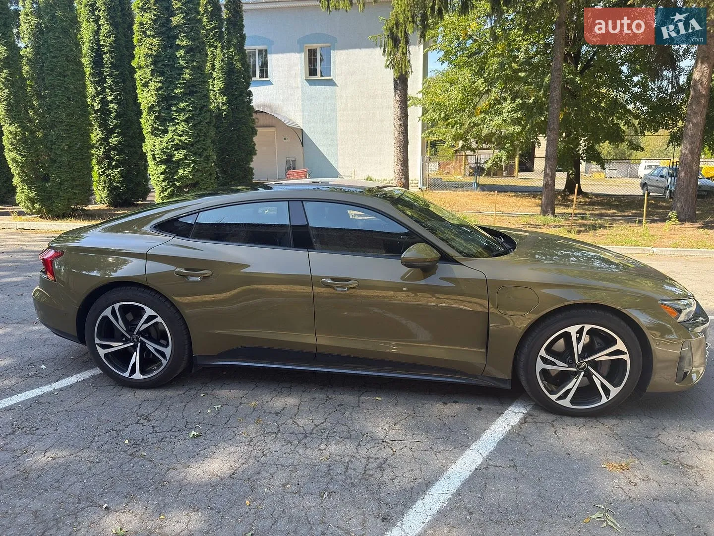 2022 Audi e-tron GT - мініатюра 31