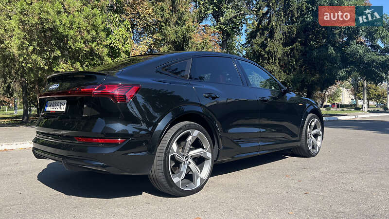 Позашляховик / Кросовер Audi e-tron S Sportback 2021 в Києві