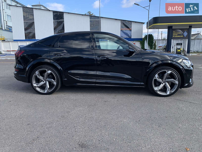 Позашляховик / Кросовер Audi e-tron S Sportback 2021 в Києві