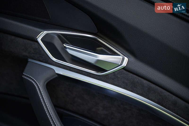 Позашляховик / Кросовер Audi e-tron S Sportback 2021 в Одесі