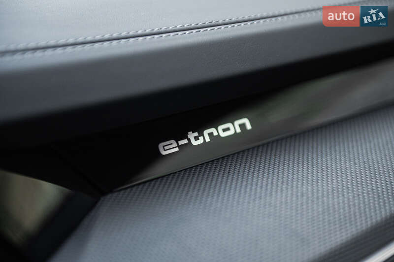 Позашляховик / Кросовер Audi e-tron S Sportback 2021 в Одесі
