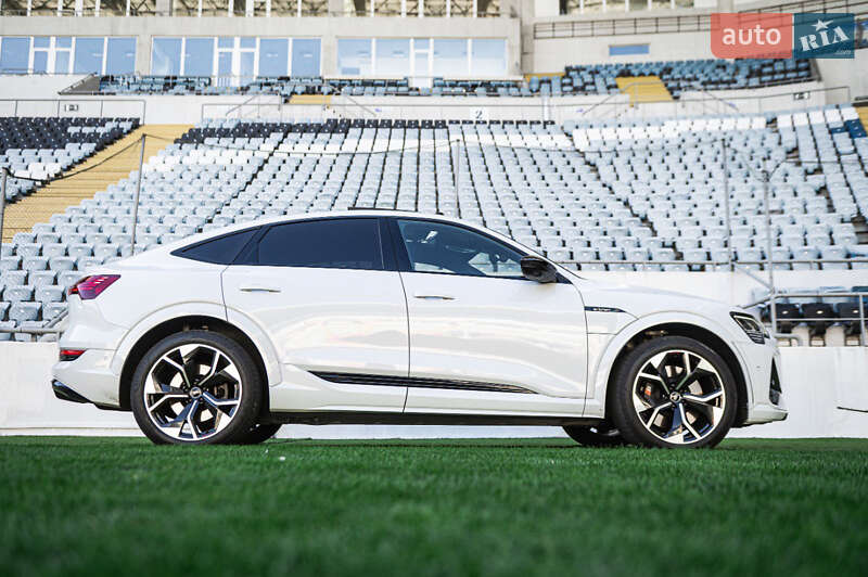 Позашляховик / Кросовер Audi e-tron S Sportback 2021 в Одесі
