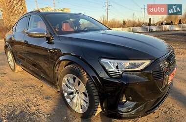 Позашляховик / Кросовер Audi e-tron S Sportback 2022 в Києві