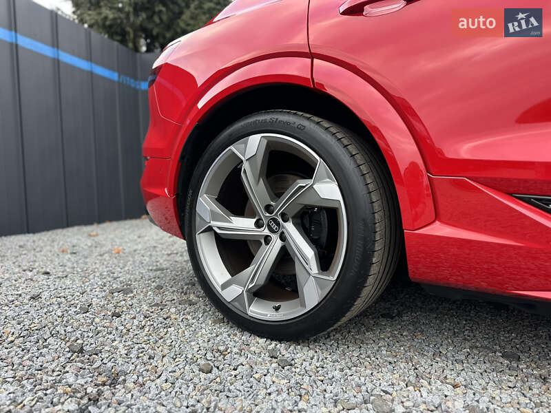 Позашляховик / Кросовер Audi e-tron S Sportback 2022 в Луцьку