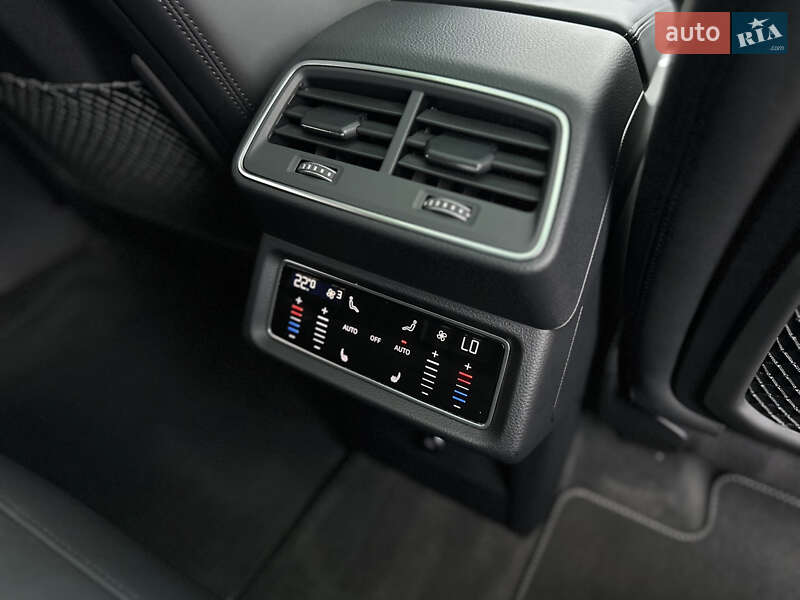 Позашляховик / Кросовер Audi e-tron S Sportback 2022 в Луцьку