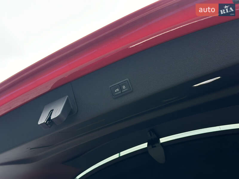 Позашляховик / Кросовер Audi e-tron S Sportback 2022 в Луцьку